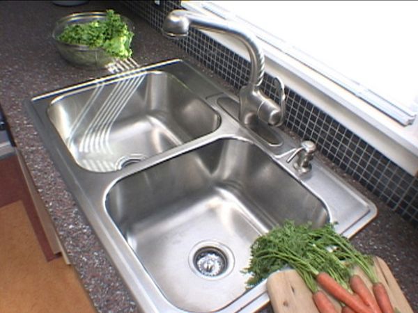 kitchen-sink-stainless-steel